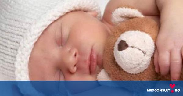 Бебе с тегло 570 грама се роди във Варна